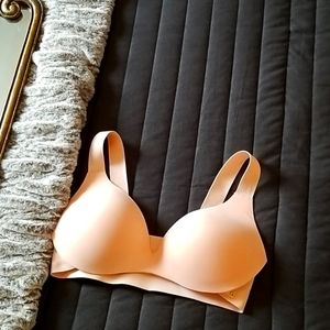 Victoria's Secret padded no wire bra